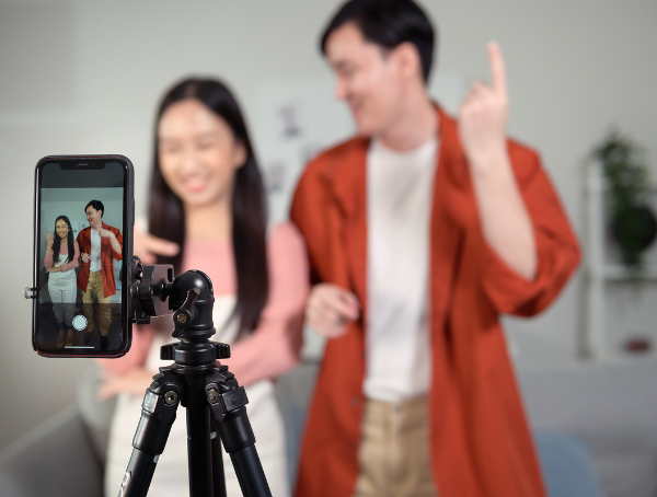 Teeth Whitening Myths in the Age of TikTok